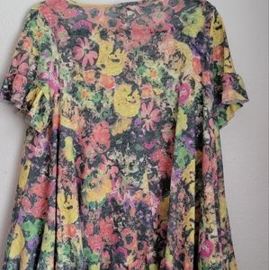 Boutique ruffle hem blouse